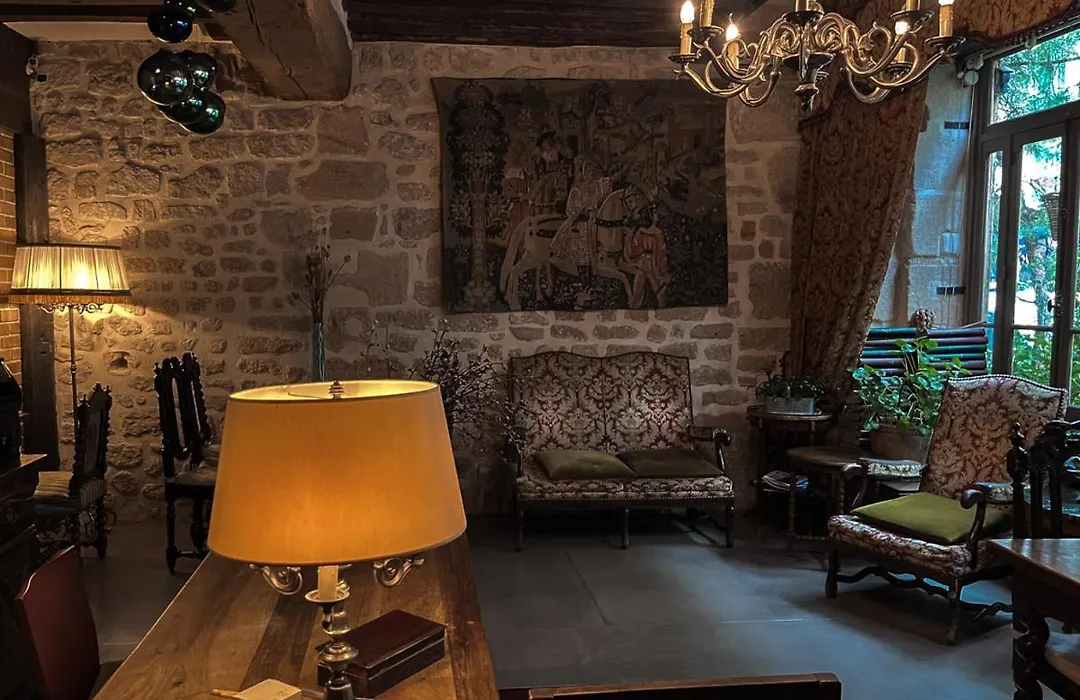 Boutique Hotel De La Place Des Vosges-1